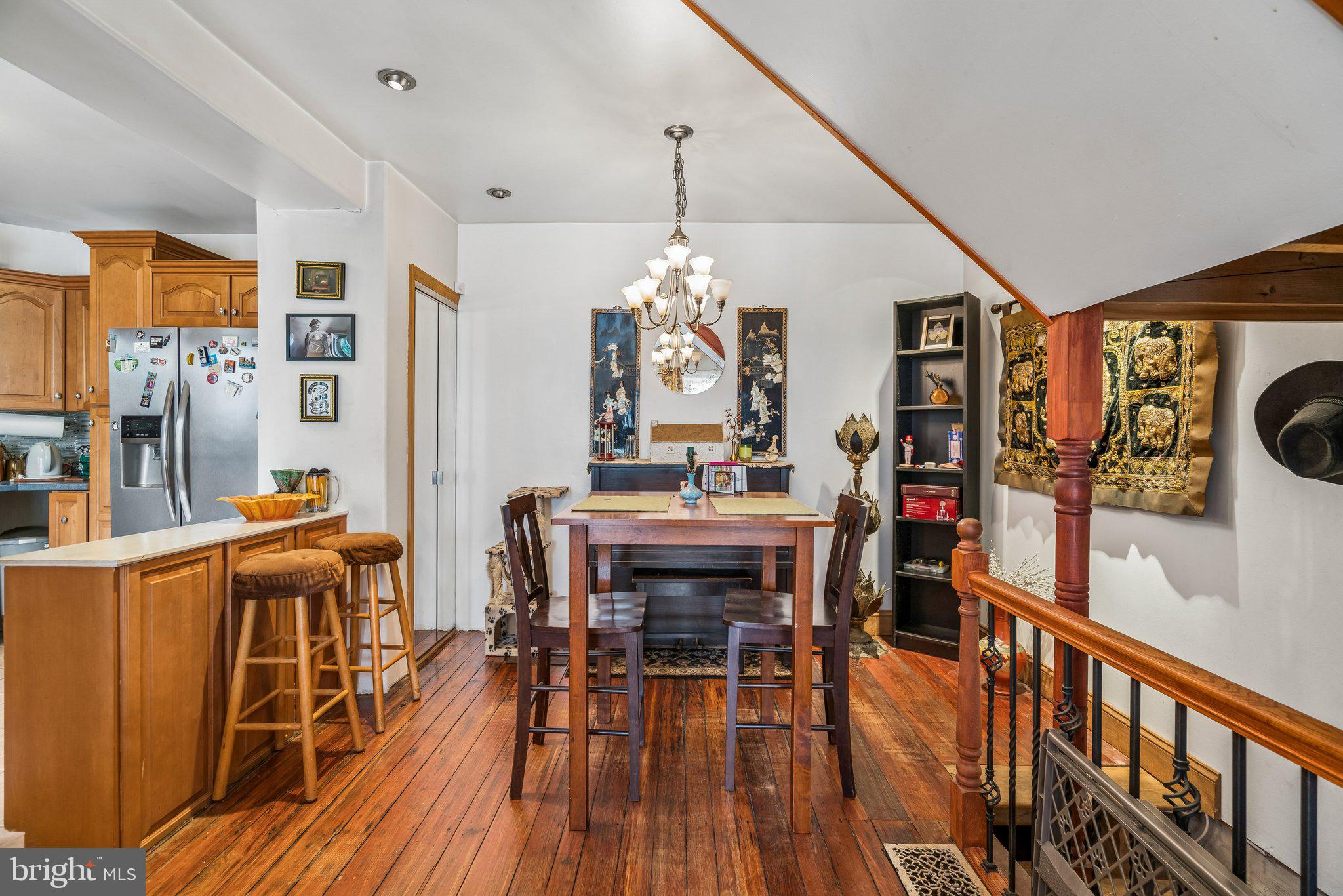419 E FLORA STREET