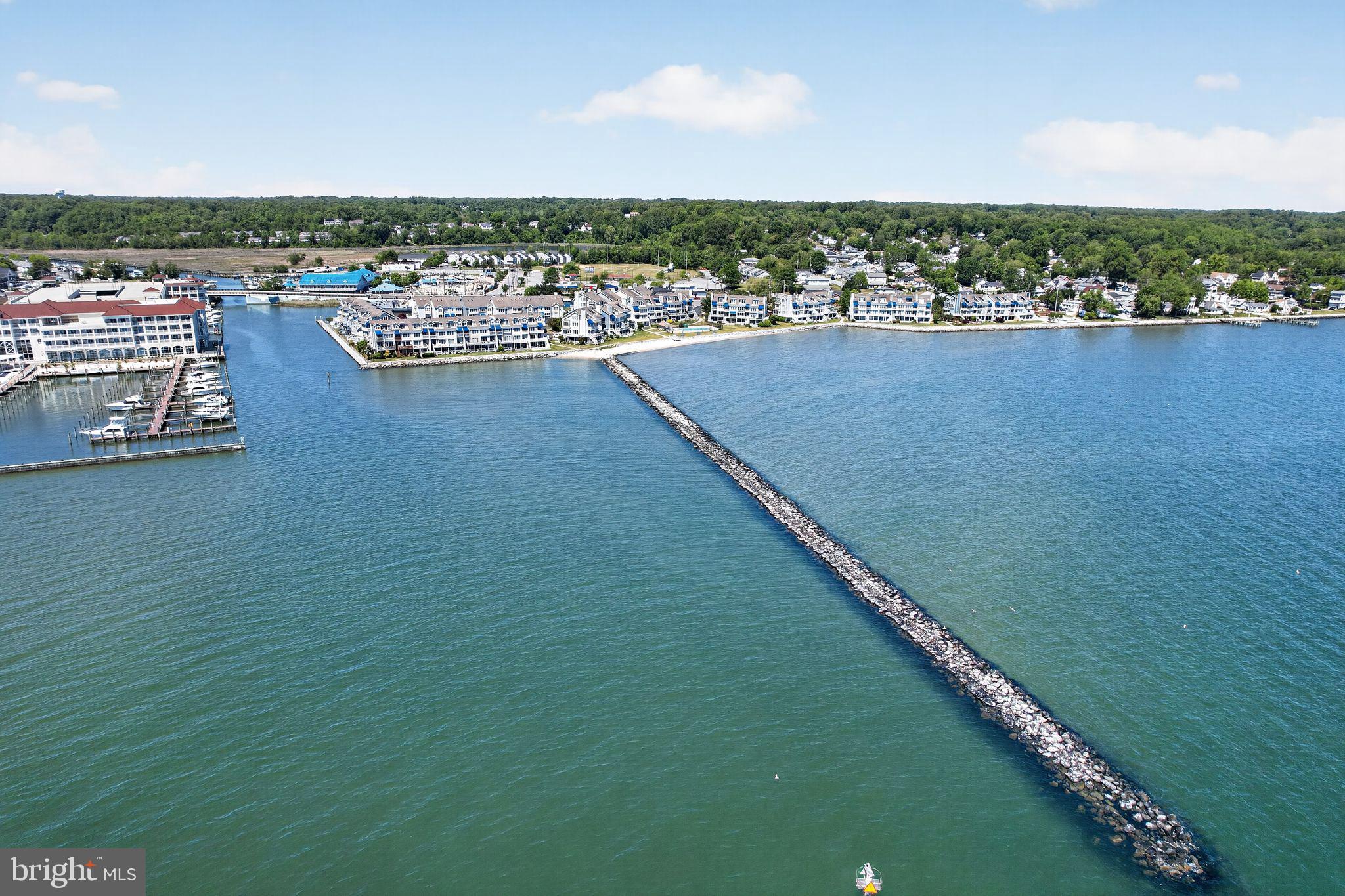 WINDWARD KEY - Residential