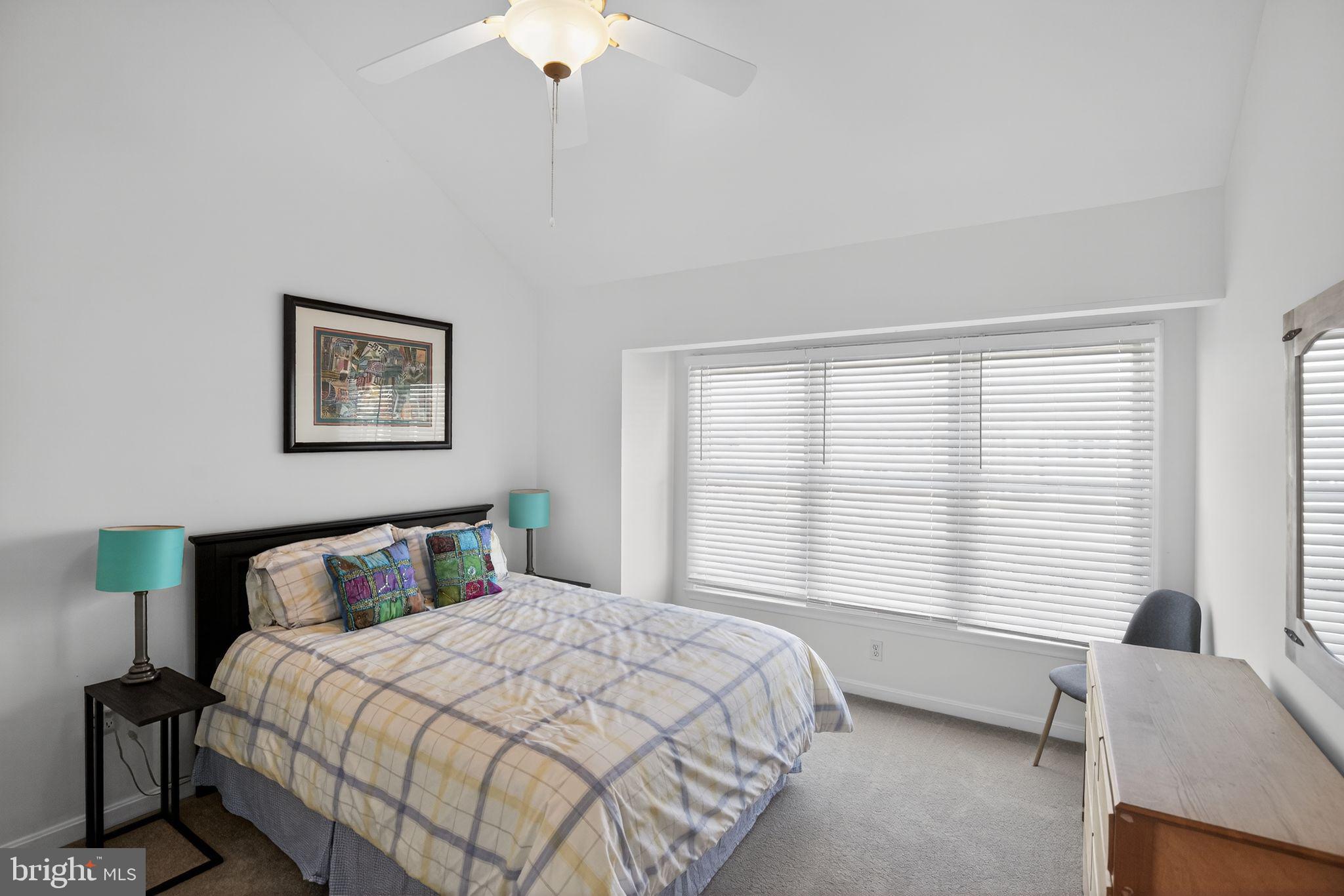 WINDWARD KEY - Residential