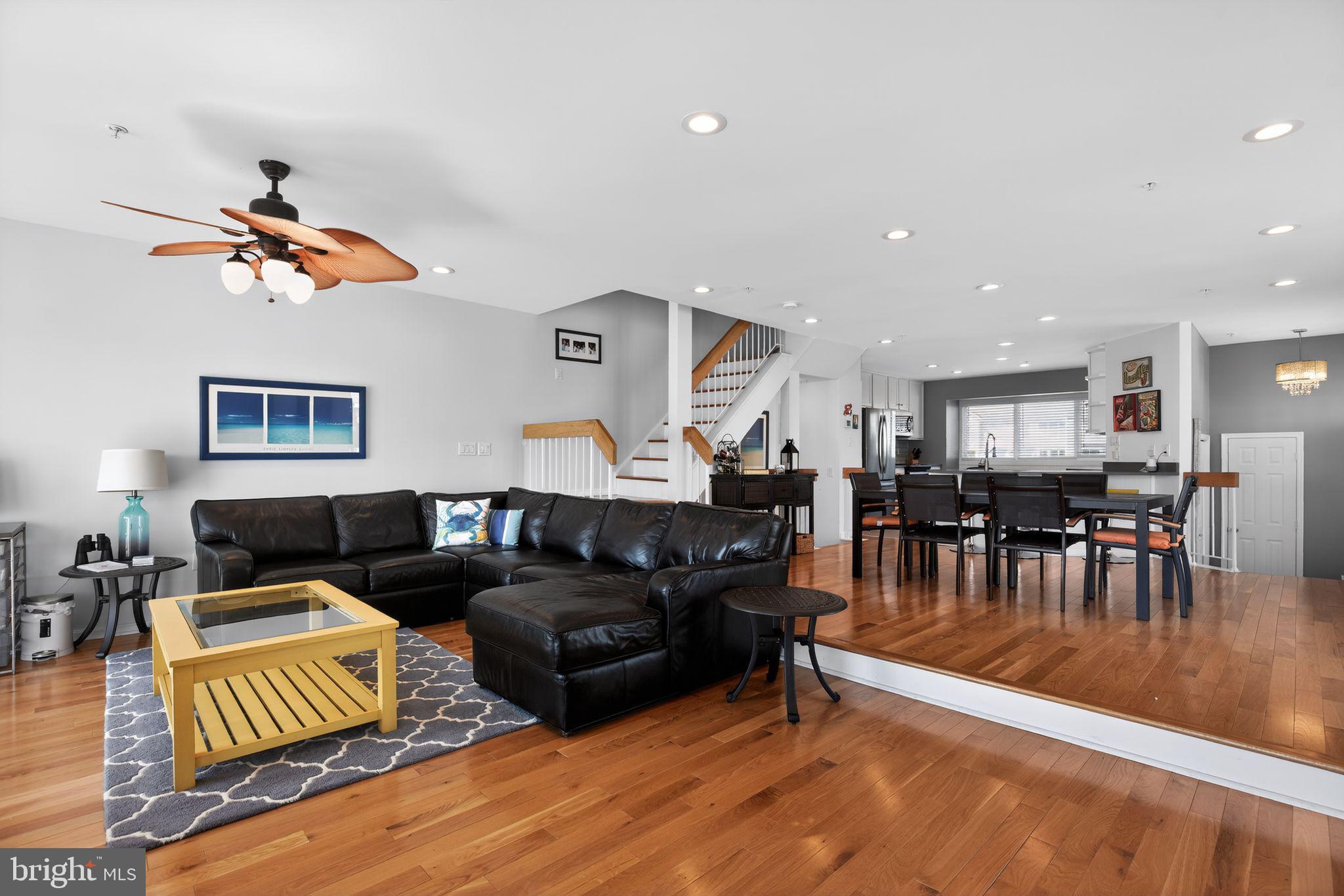 WINDWARD KEY - Residential