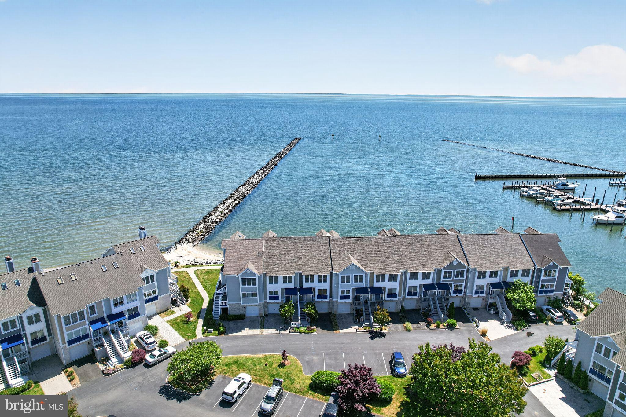 WINDWARD KEY - Residential