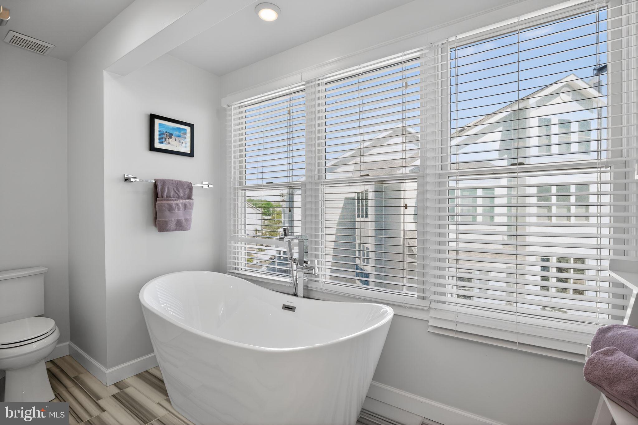 WINDWARD KEY - Residential