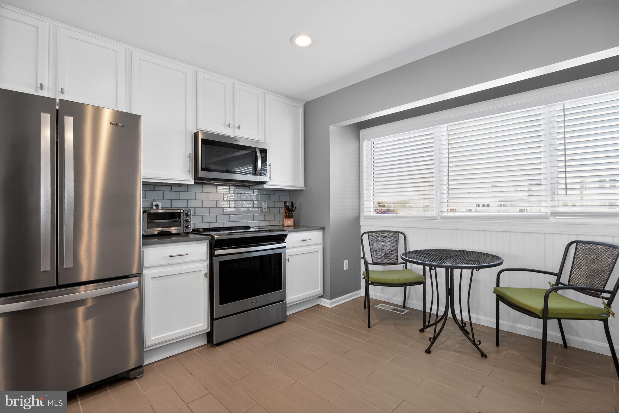 WINDWARD KEY - Residential