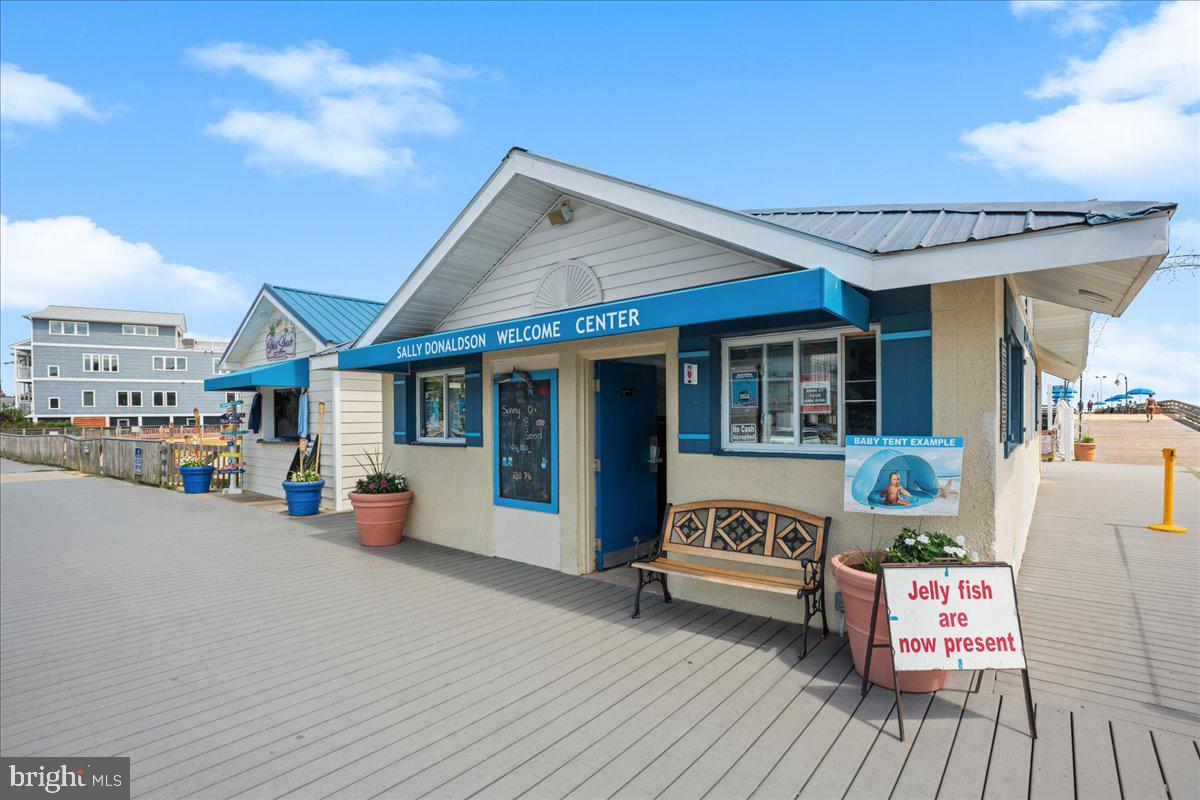 WINDWARD KEY - Residential