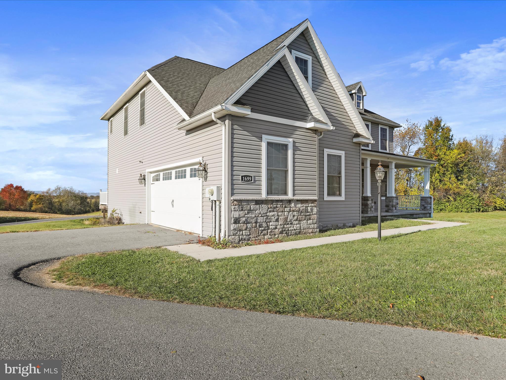 WARM SPRING ROAD ESTATES - Residential