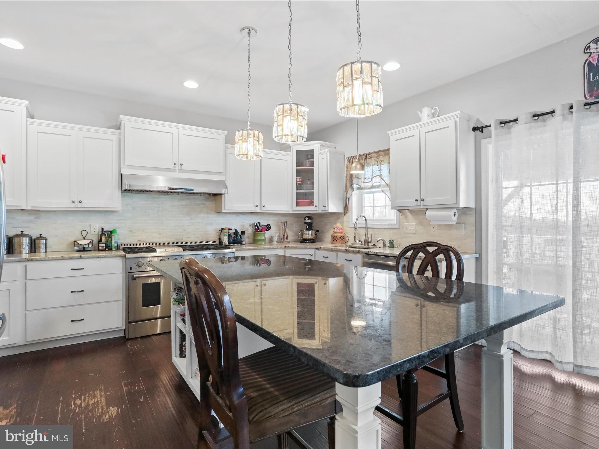 WARM SPRING ROAD ESTATES - Residential