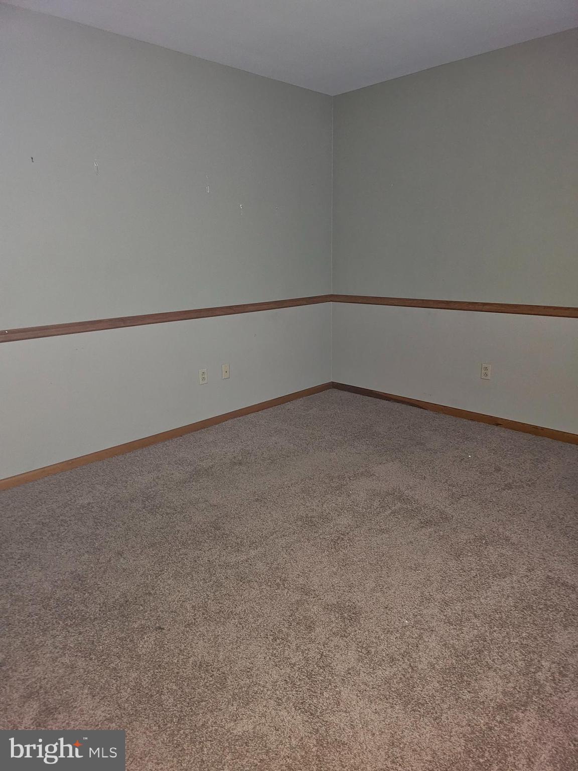 FRONT ROYAL - Residential Lease