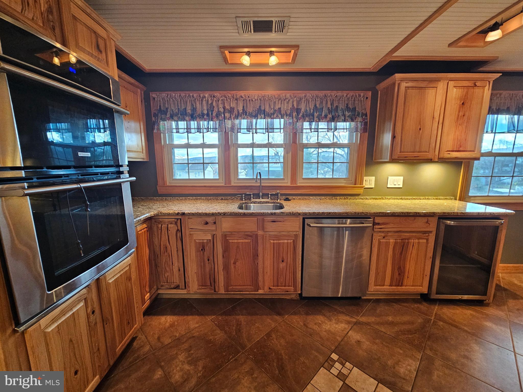 FRONT ROYAL - Residential Lease