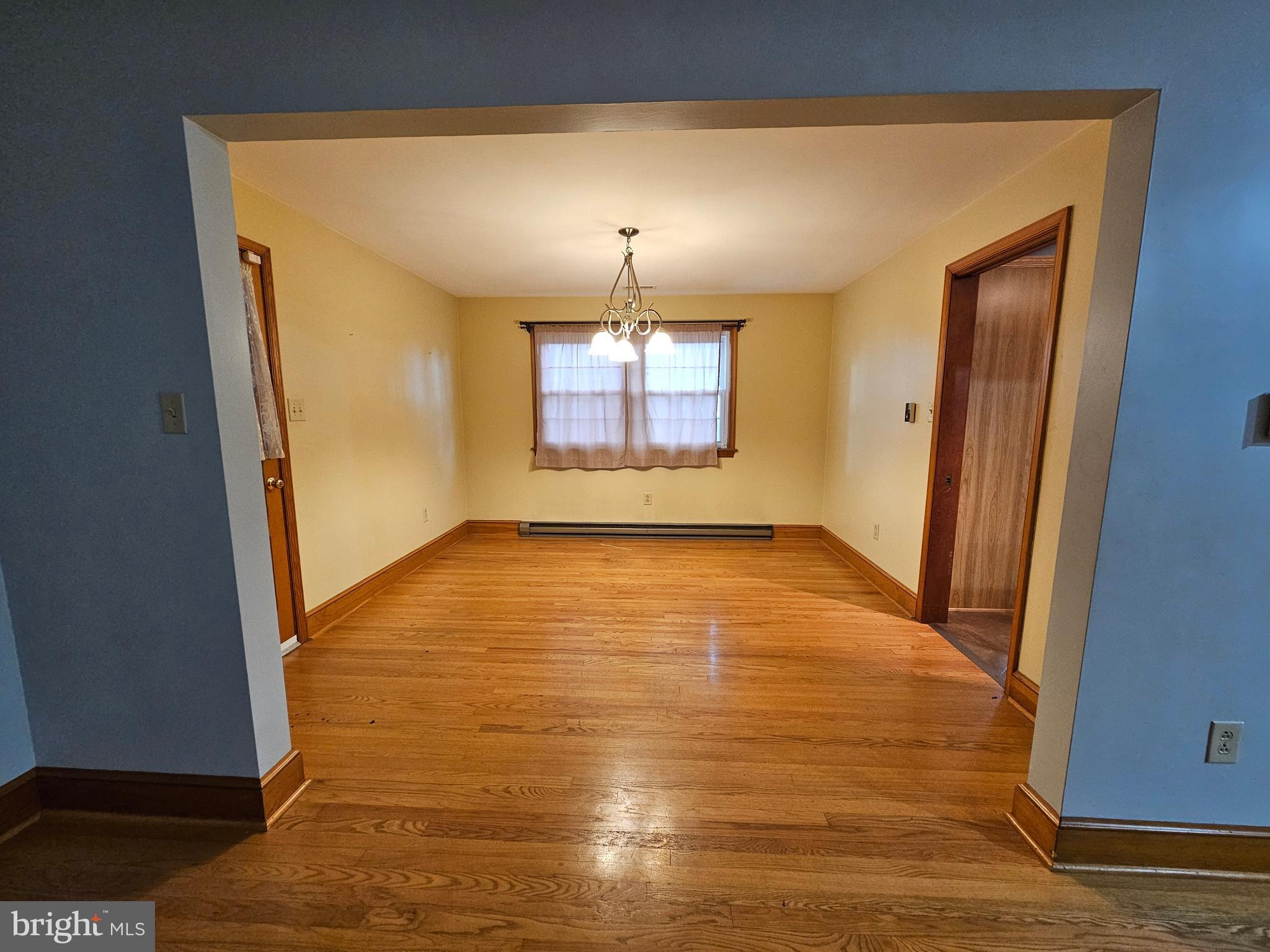 FRONT ROYAL - Residential Lease