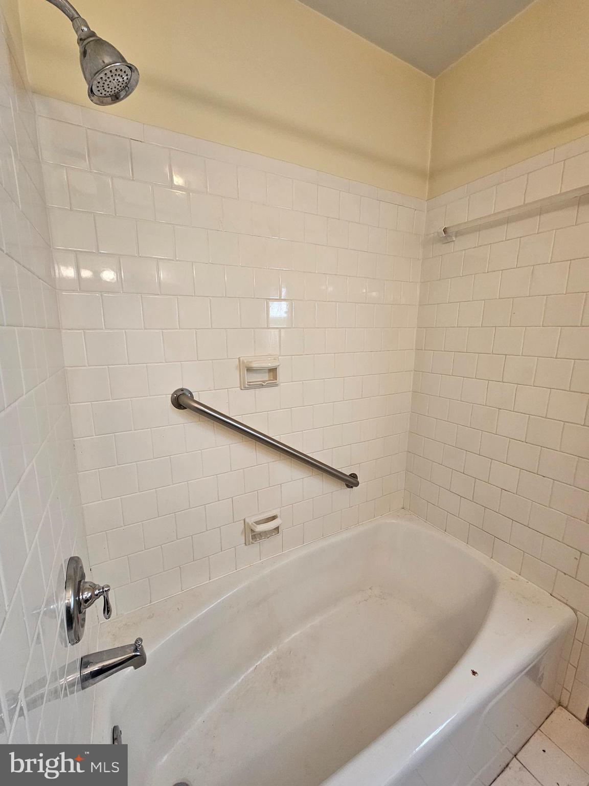 FRONT ROYAL - Residential Lease