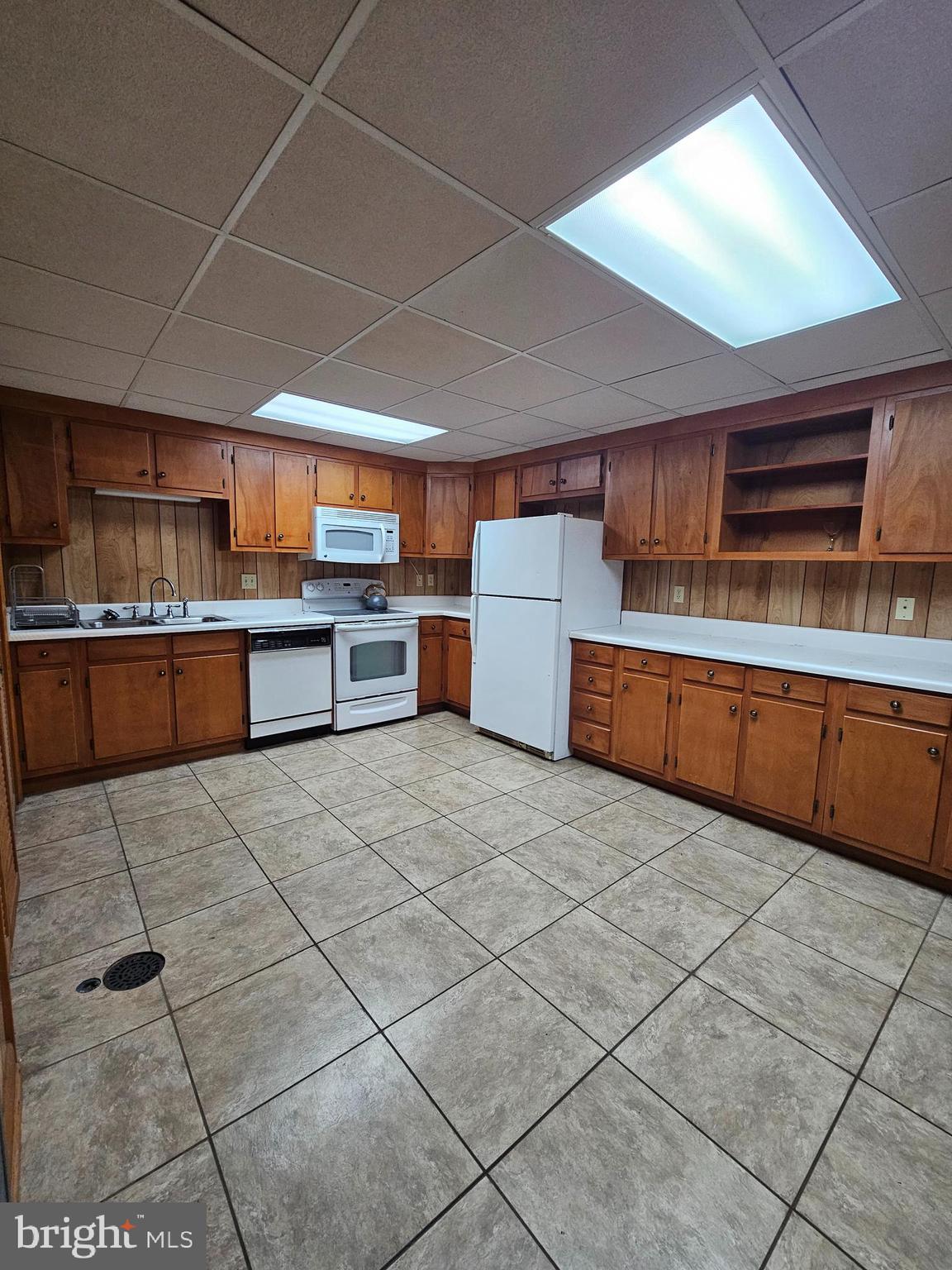 FRONT ROYAL - Residential Lease