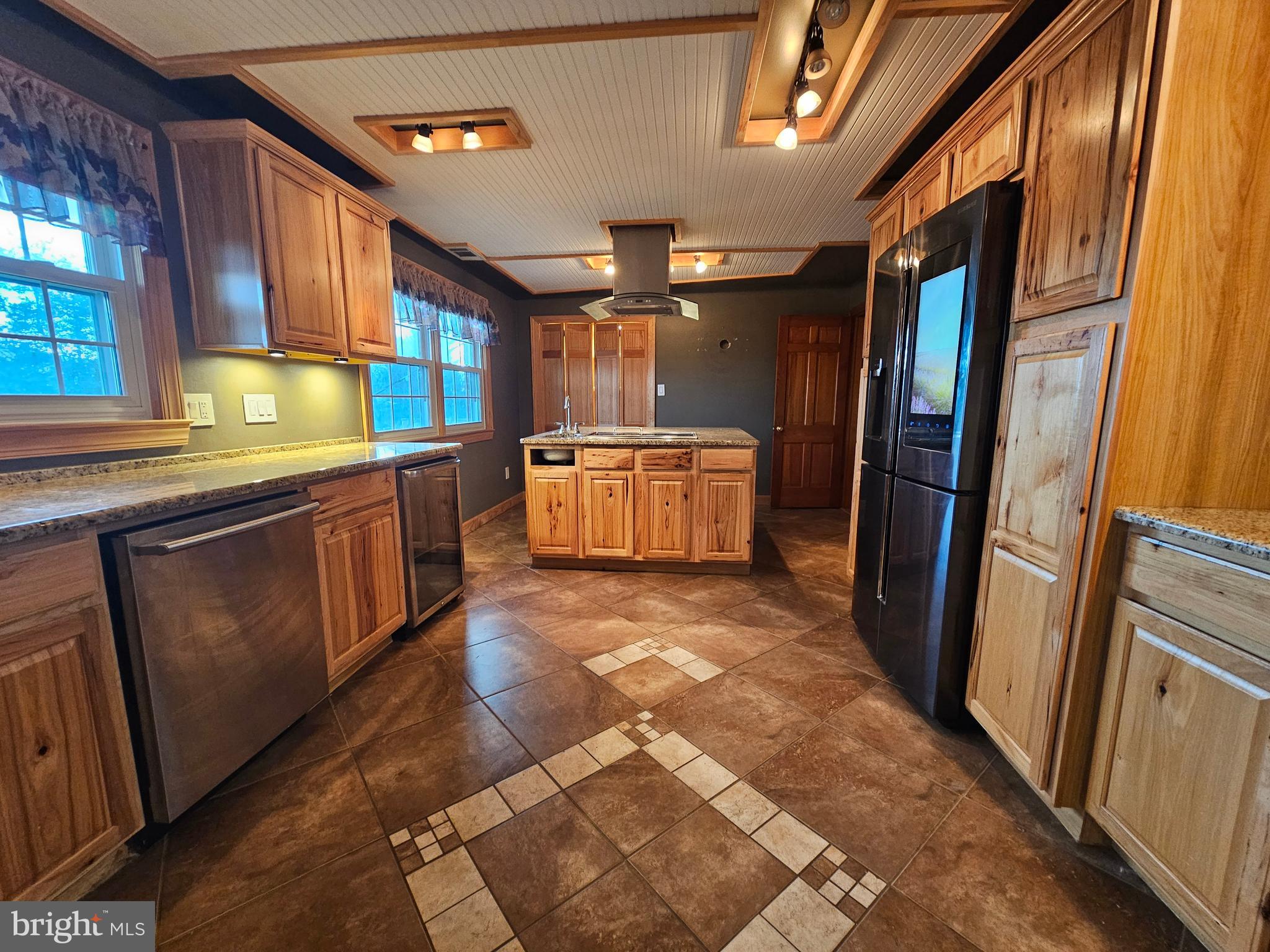 FRONT ROYAL - Residential Lease