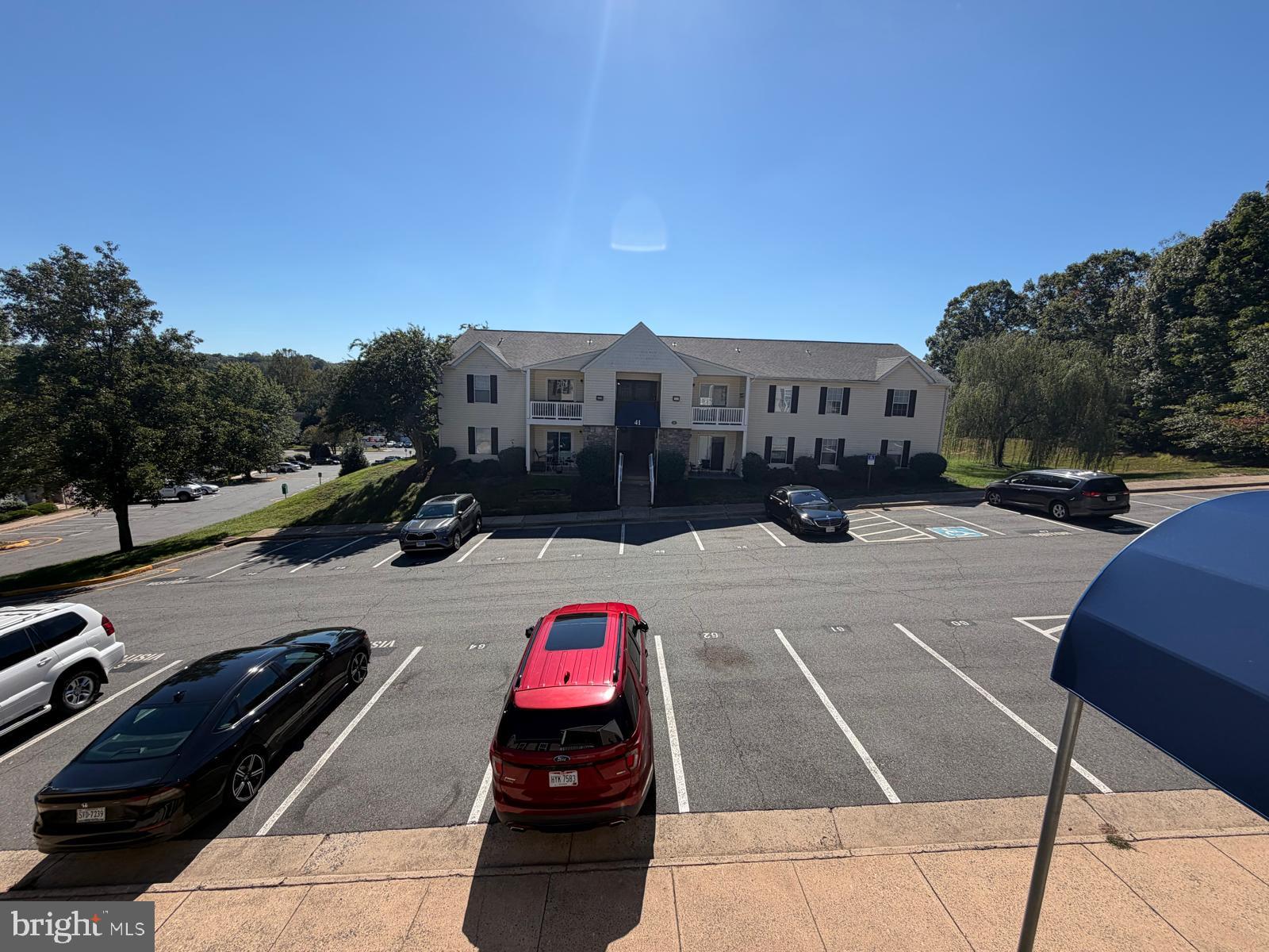 40 SMOKEWOOD COURT 200