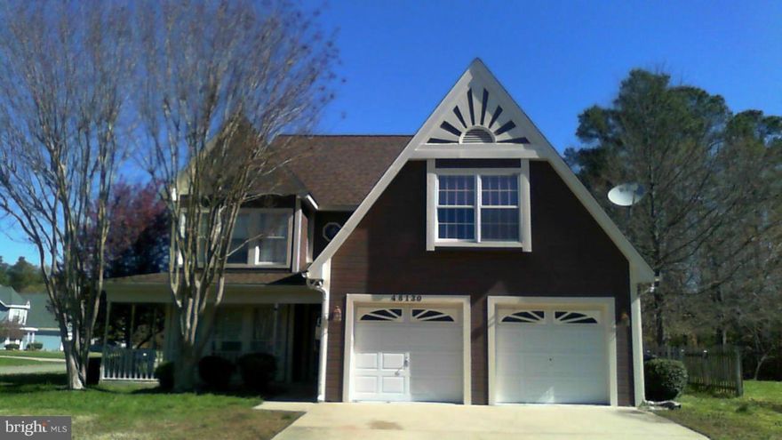 This spacious 3 Bedrooms 2.5 baths Victorian home features: large MBR suite w/laminate floors, 14x16 sitting room, separate shower & tub & walk-in closet. kitchen w/center island & breakfast nook. WB fireplace & skylights in living room. formal dining room. wraparound porch, deck, shed & 2 car garage. Community beach access on the Chesapeake Bay. Only minutes to NAS Patuxent River gate 3.