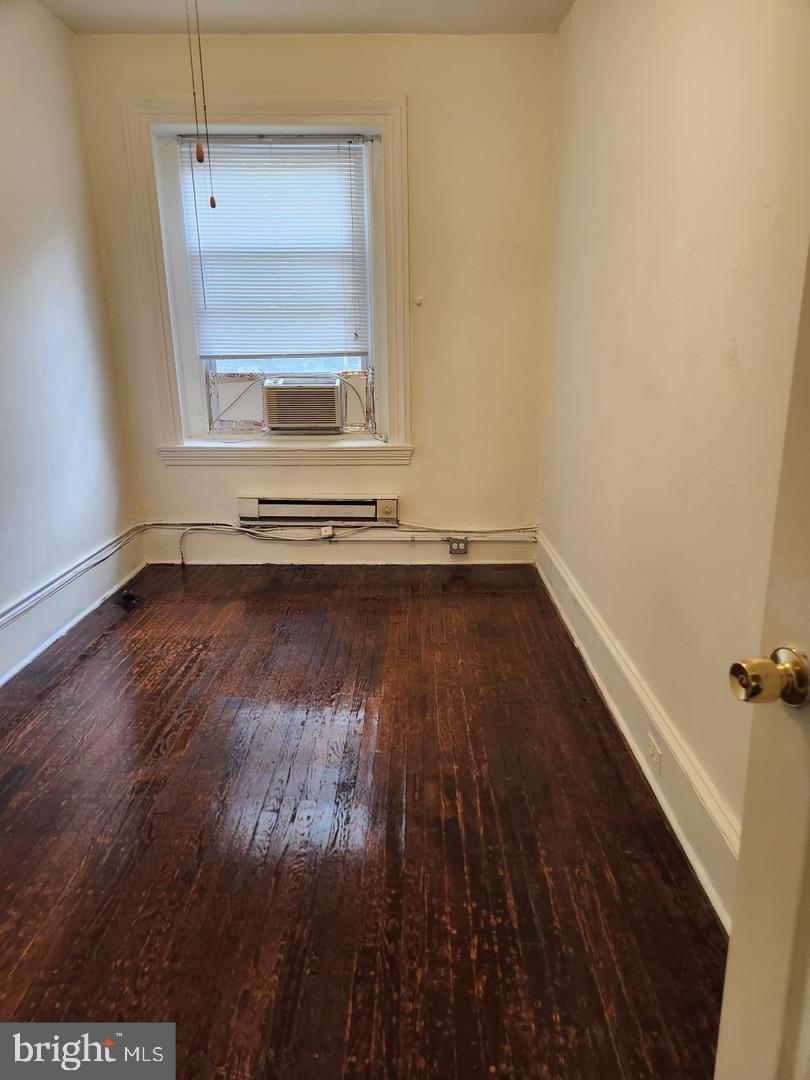 CENTER CITY - Residential Lease