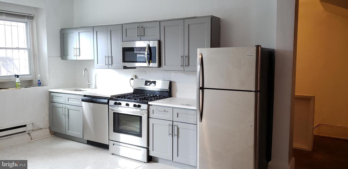 CENTER CITY - Residential Lease