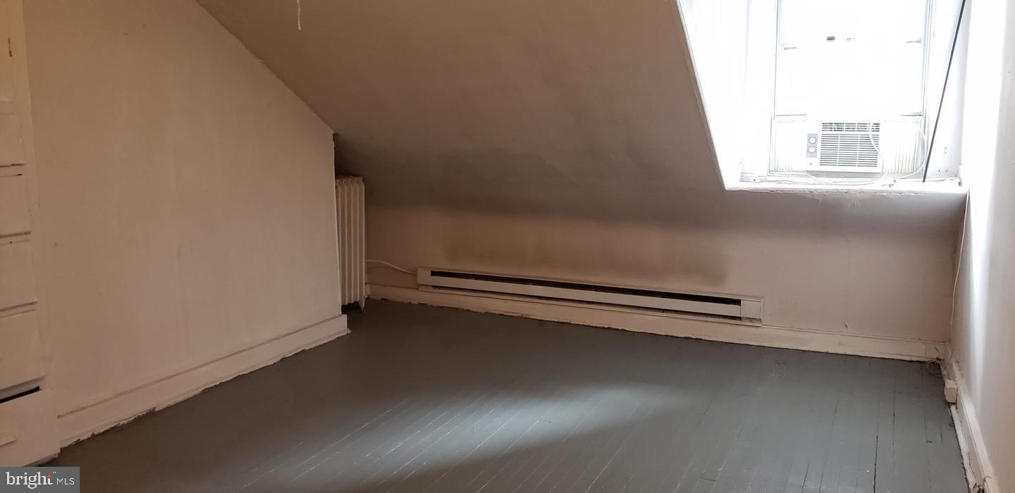 CENTER CITY - Residential Lease