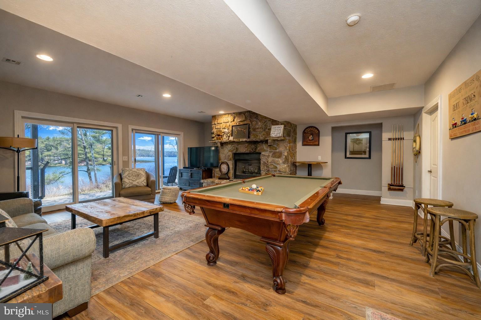 ALPINE VILLAGE - Residential