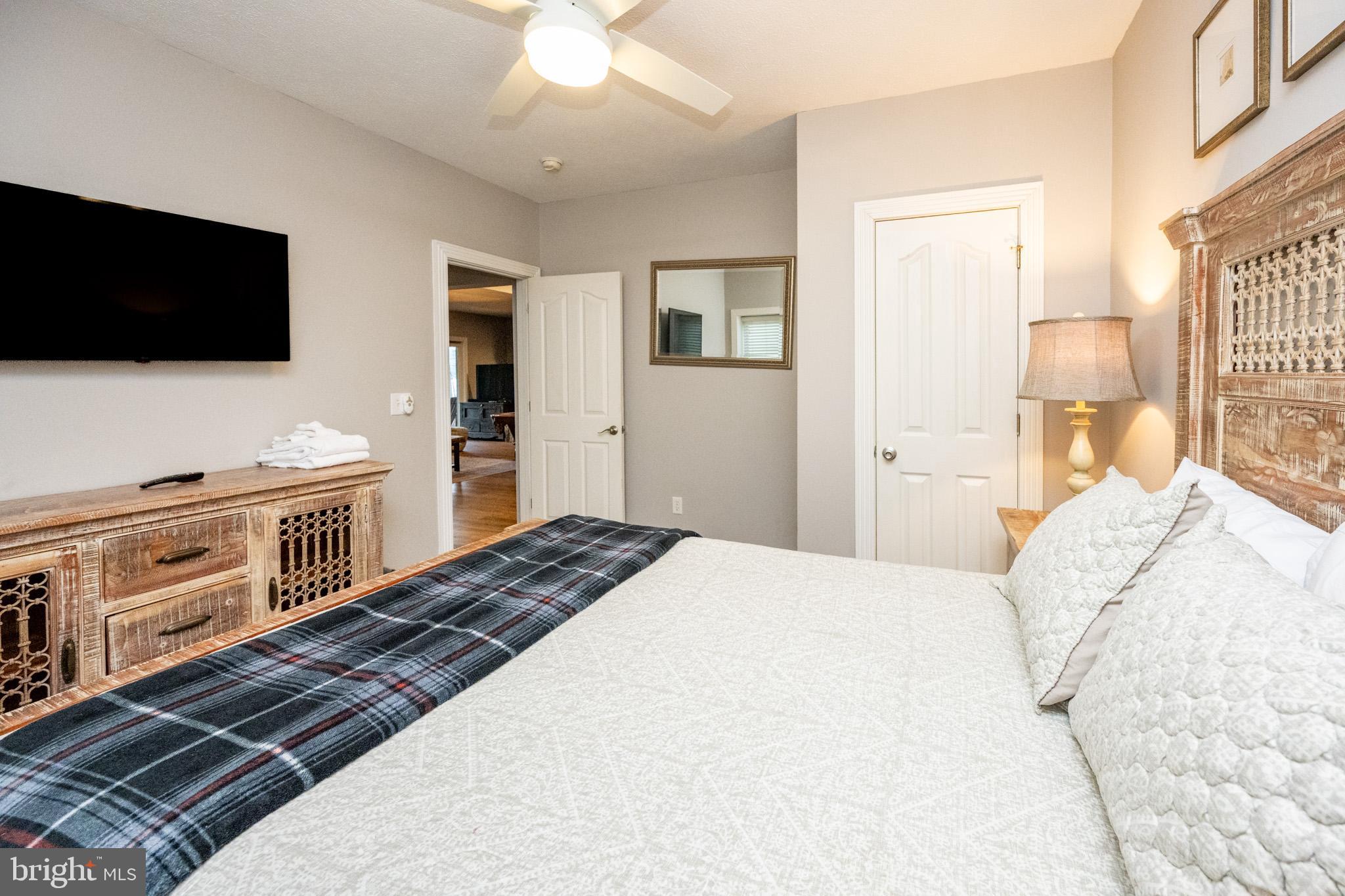 ALPINE VILLAGE - Residential