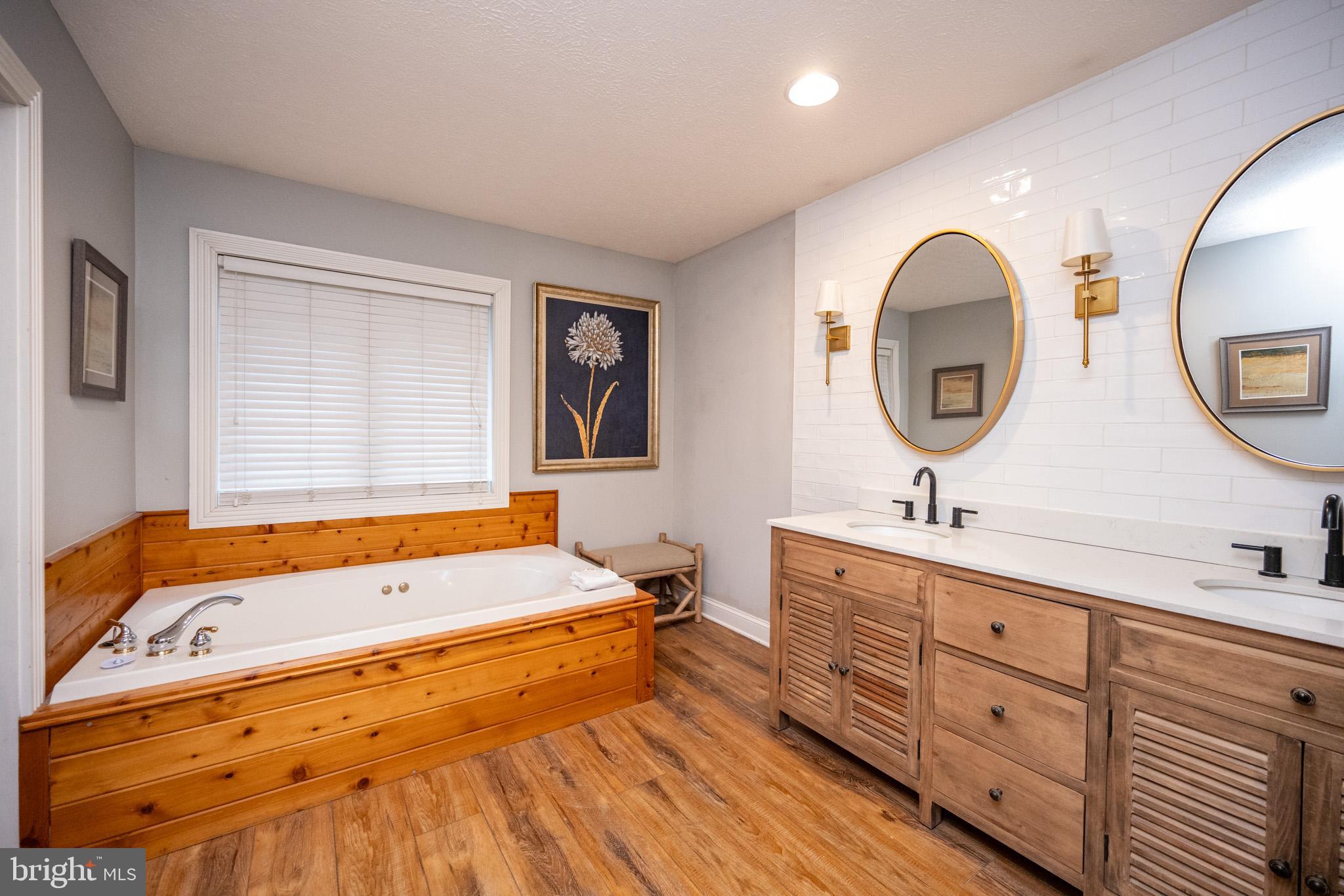 ALPINE VILLAGE - Residential