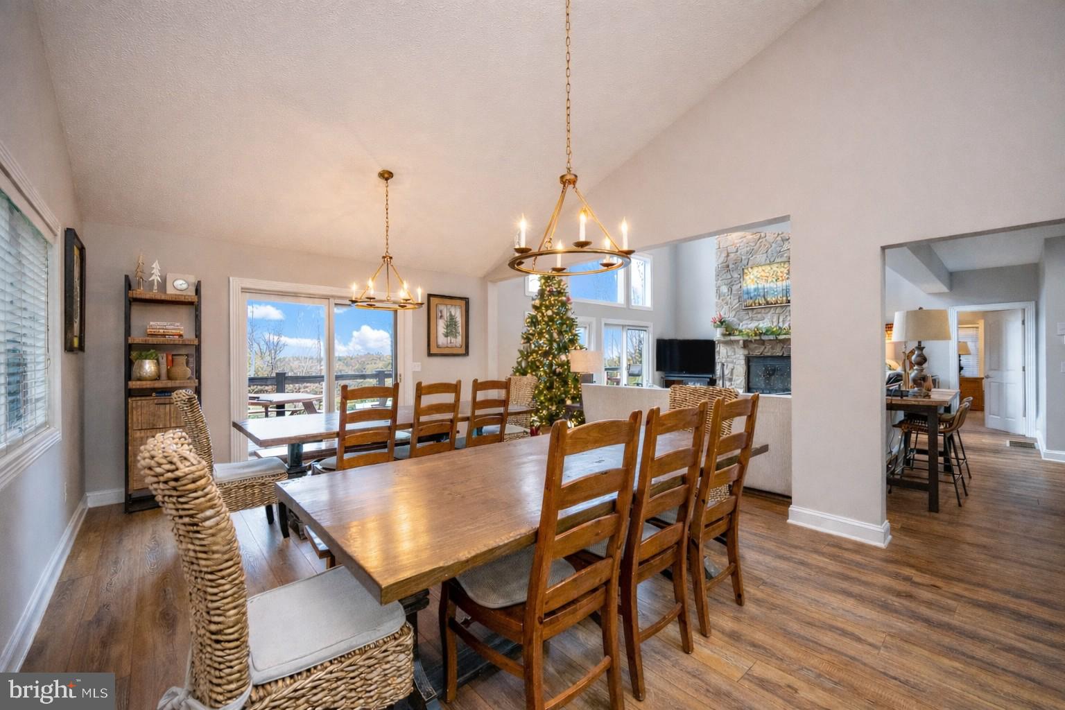 ALPINE VILLAGE - Residential