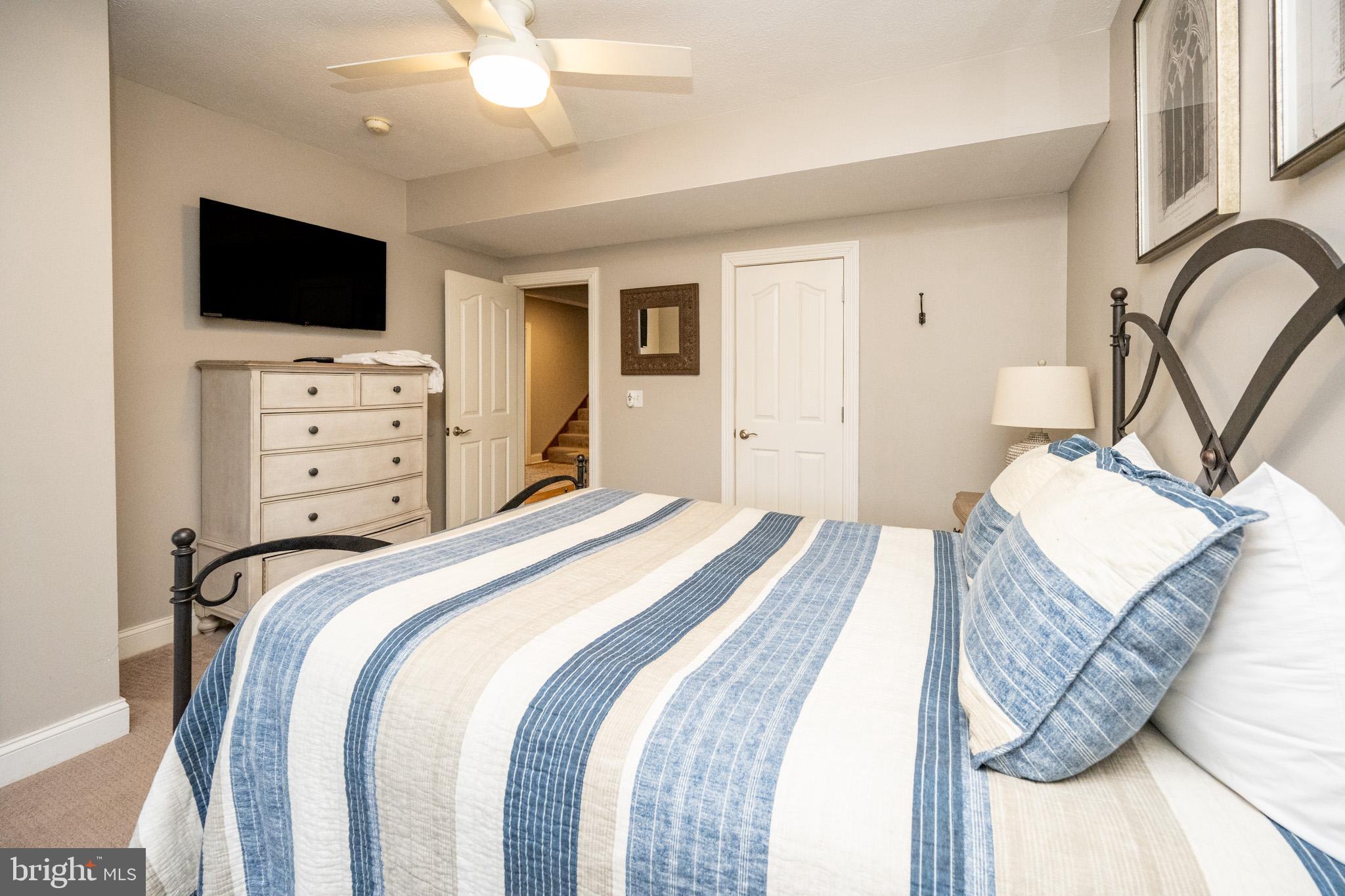 ALPINE VILLAGE - Residential