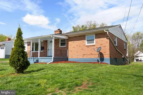 1005 Pennsylvania Avenue, Winchester, VA MLS: VAWI2007338