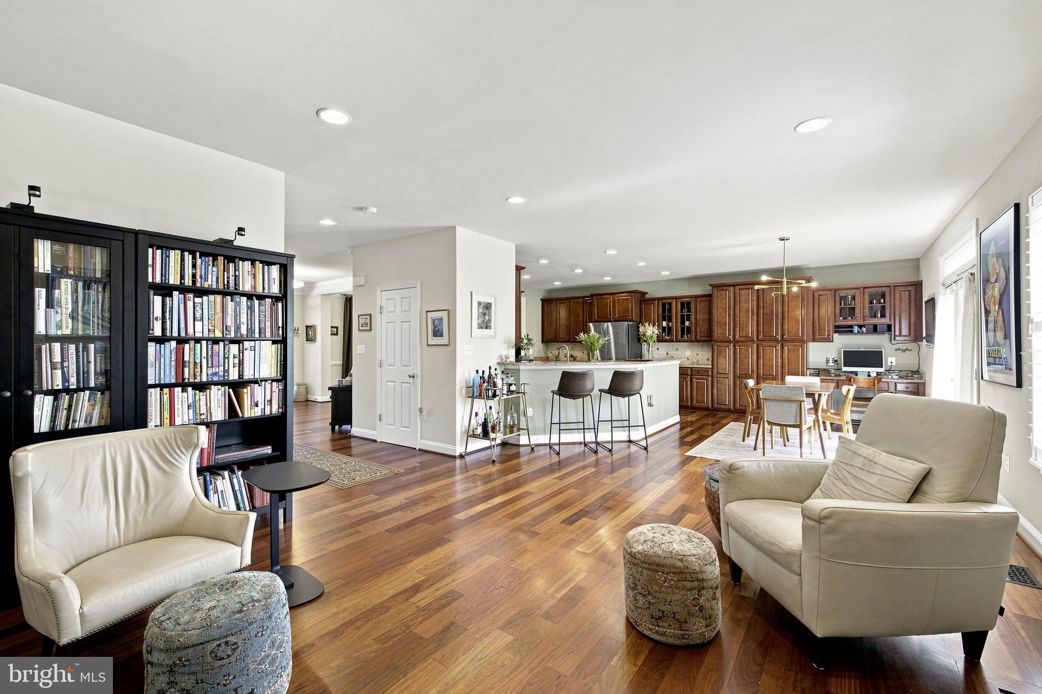 1114 INNIS DRIVE