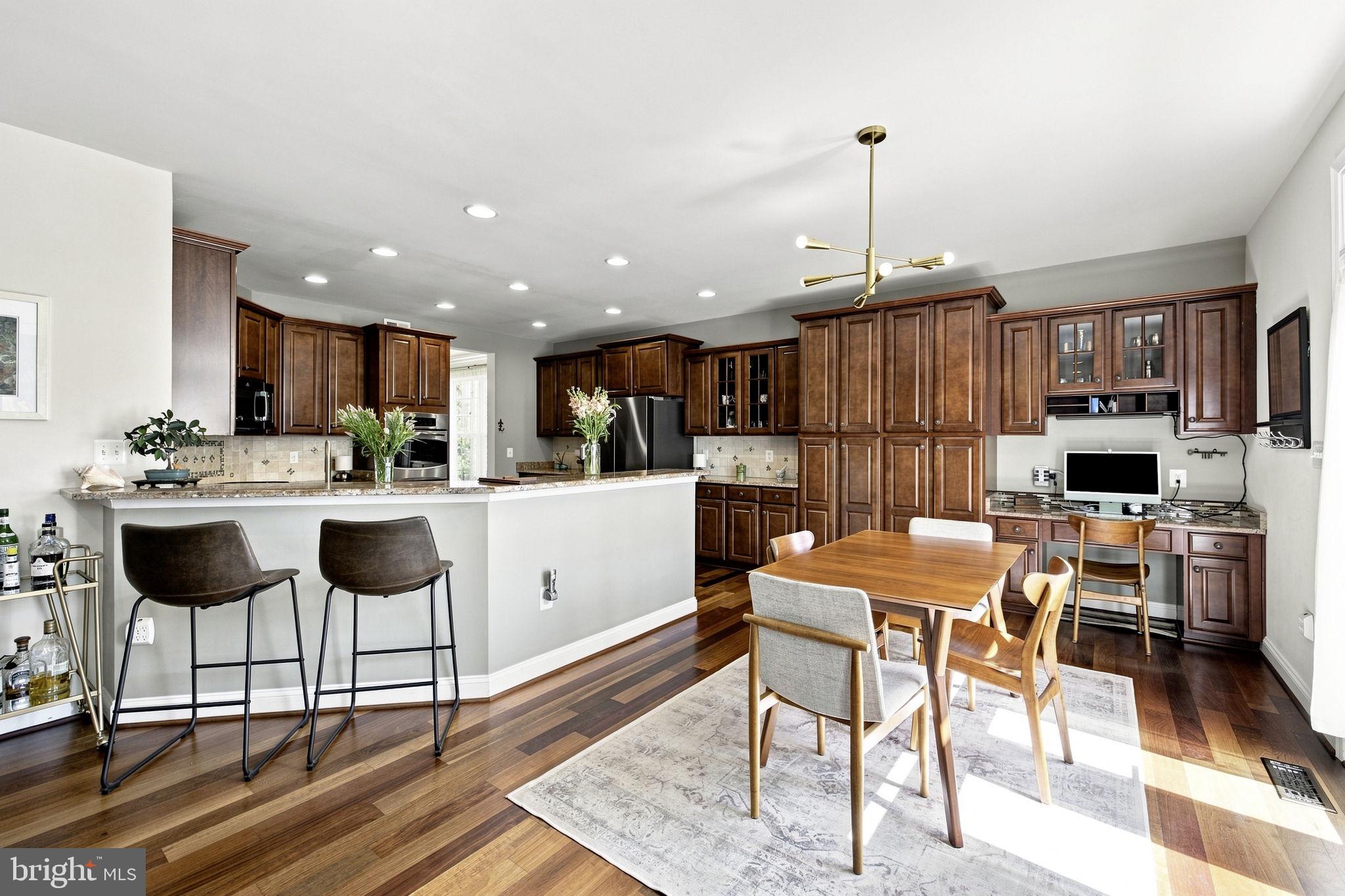 1114 INNIS DRIVE