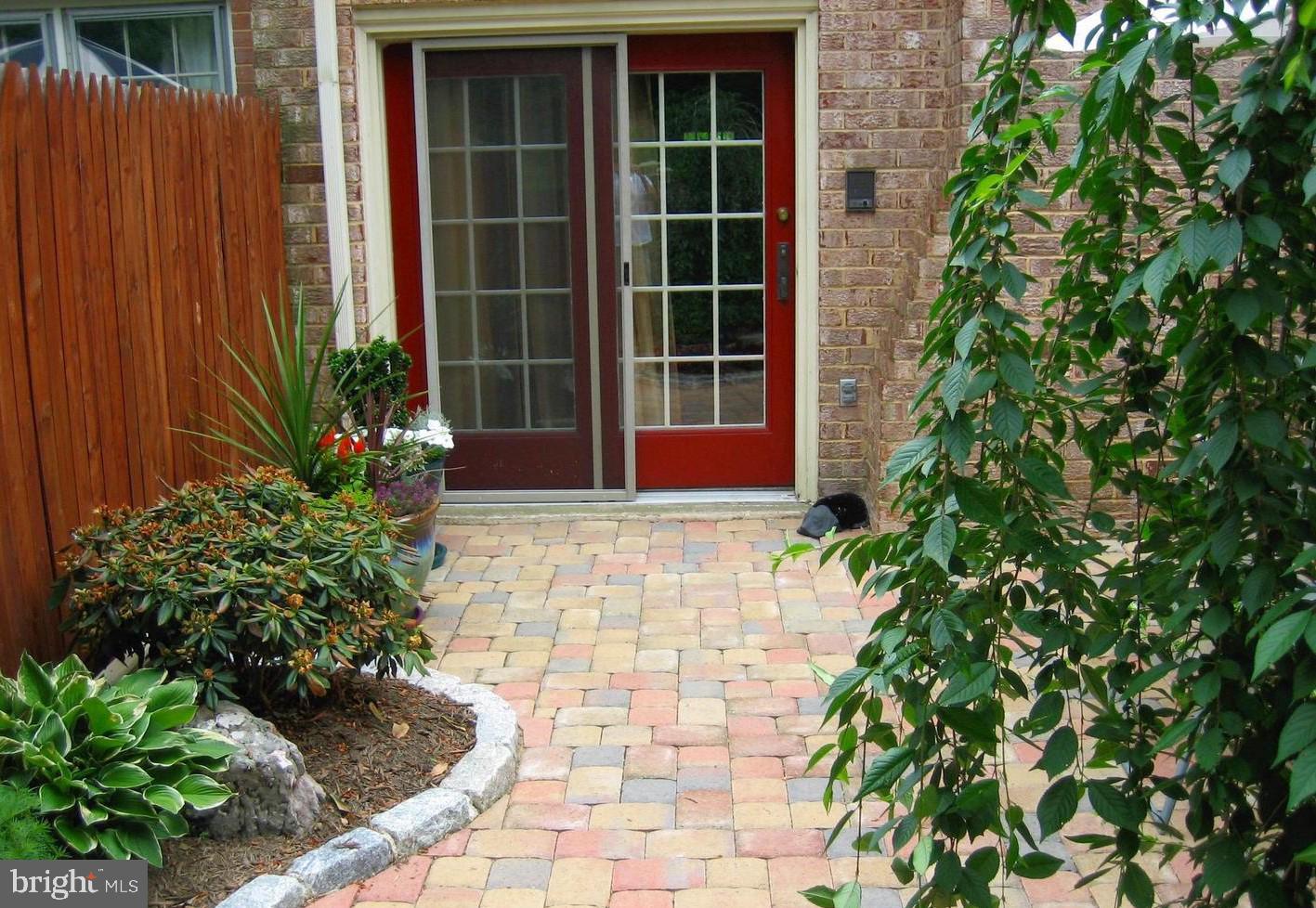 HALLCREST HEIGHTS - Residential