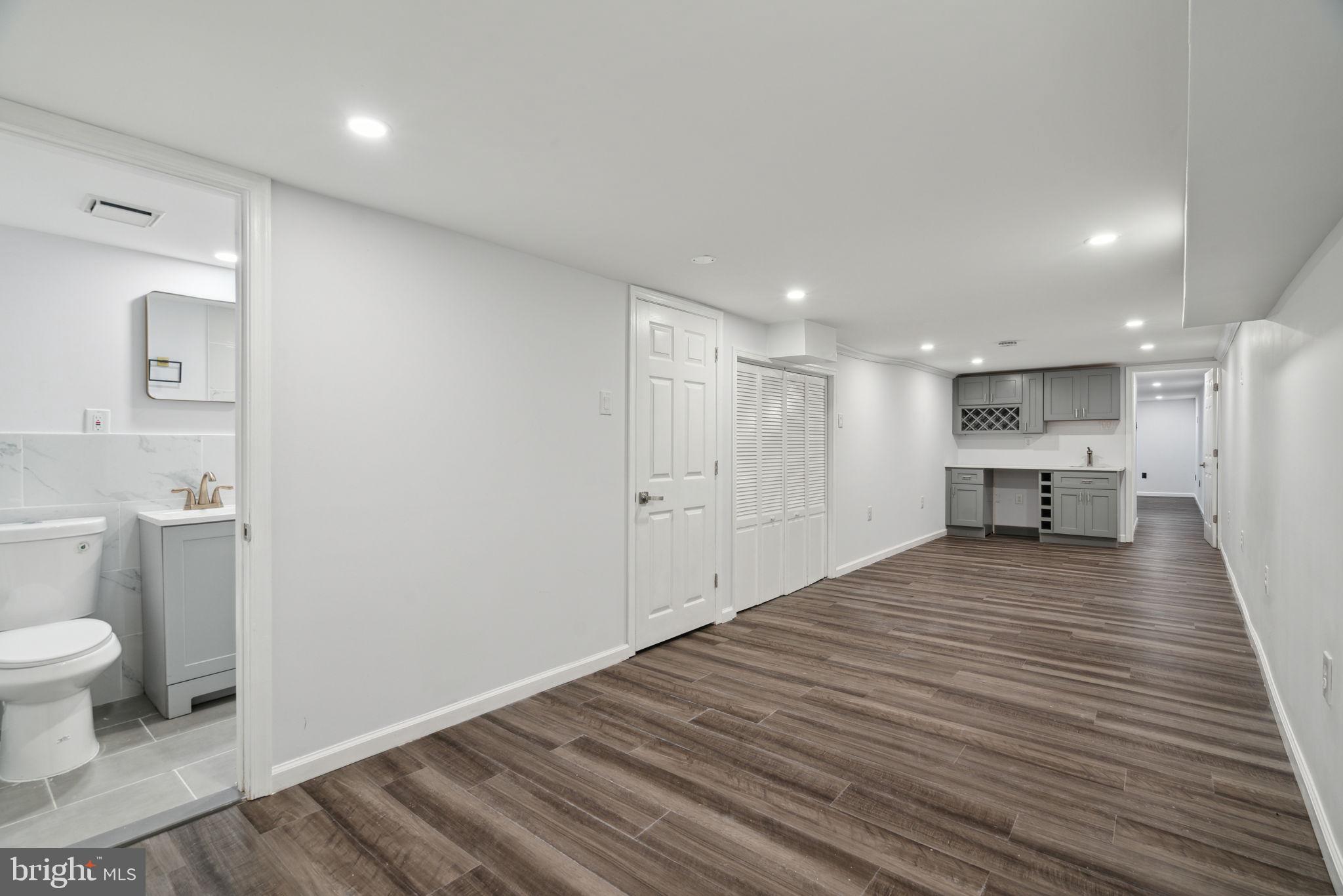 MILL CREEK - Residential