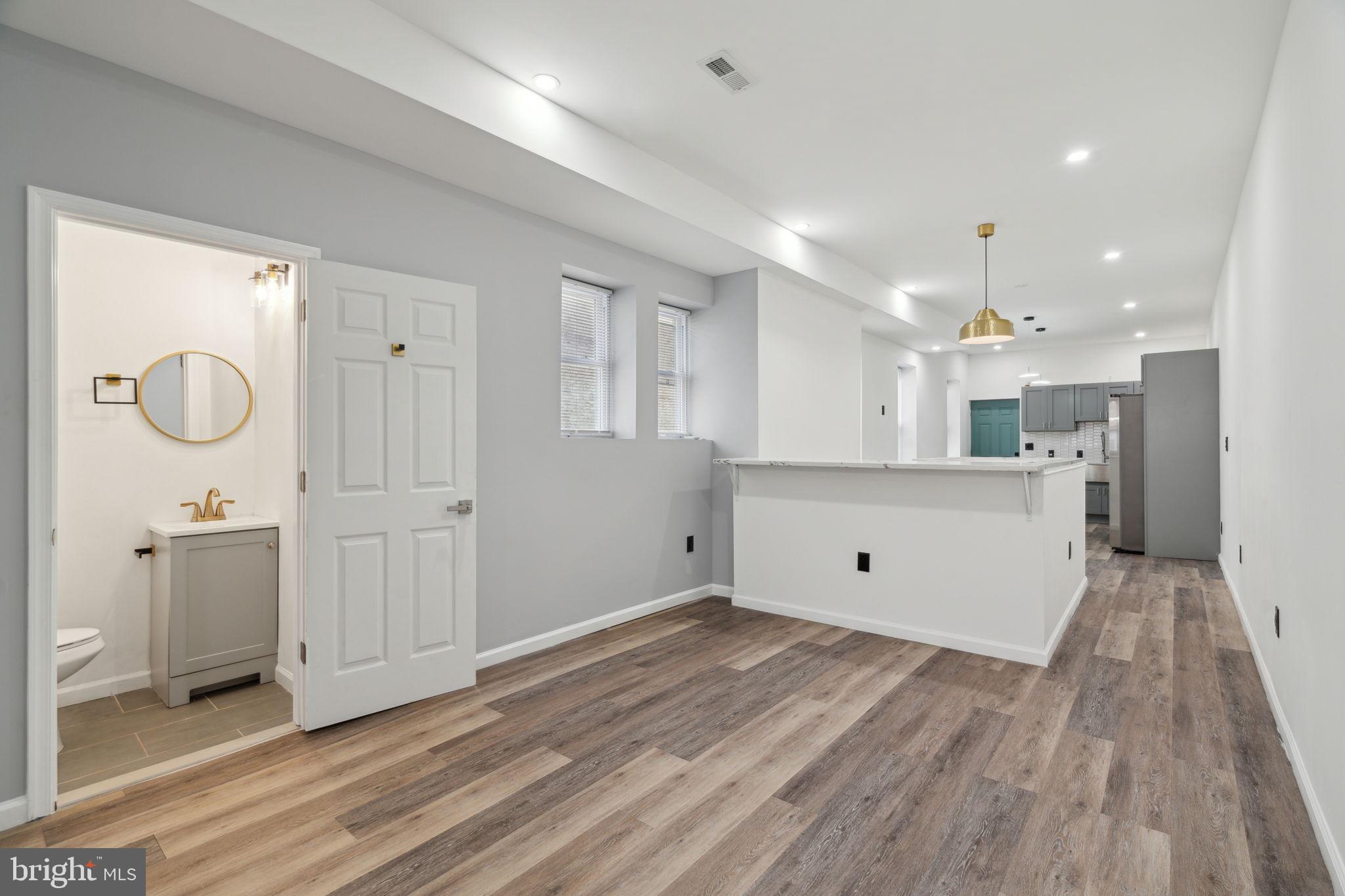 MILL CREEK - Residential