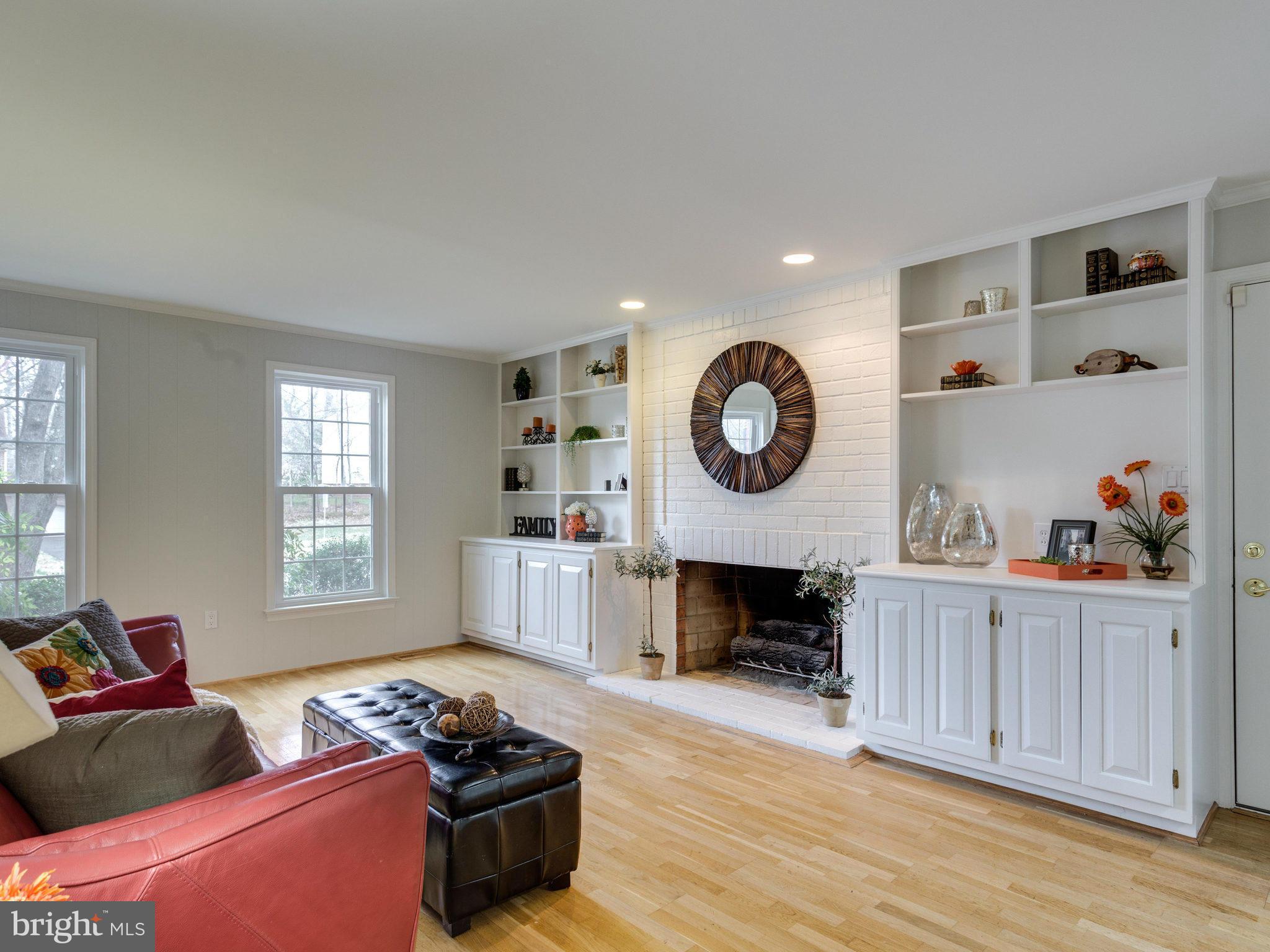 WOLF TRAP WOODS - Residential