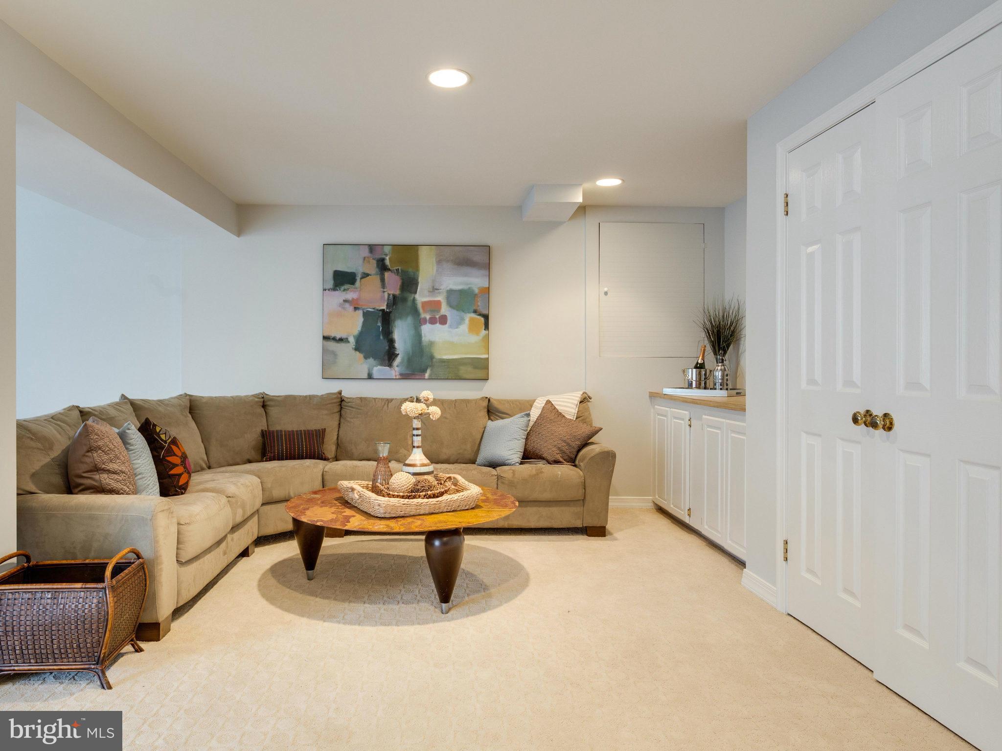 WOLF TRAP WOODS - Residential