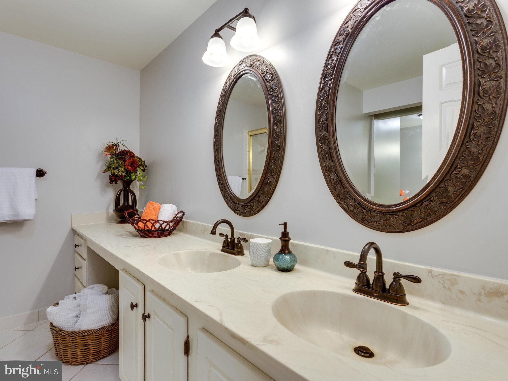 WOLF TRAP WOODS - Residential