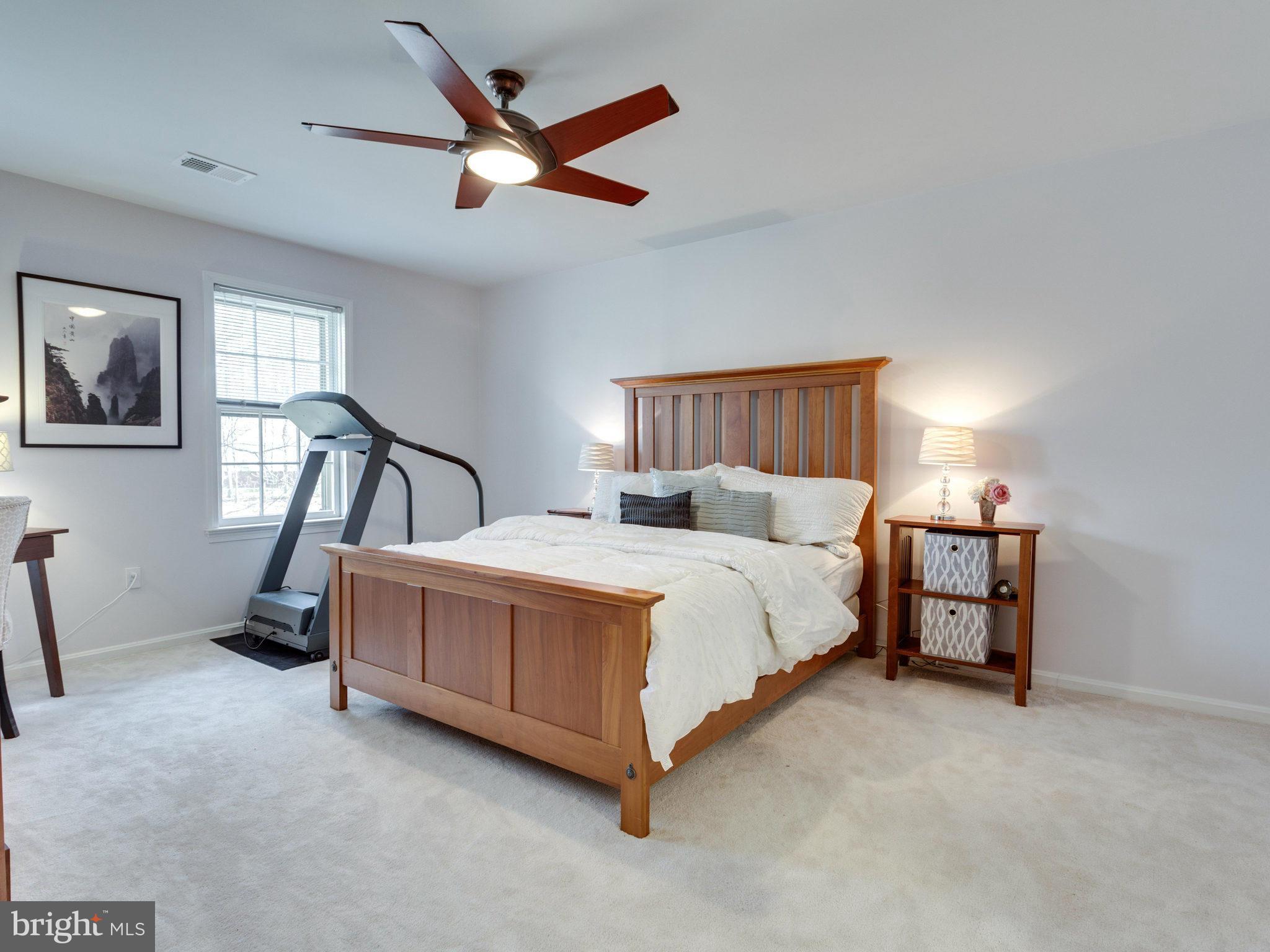 WOLF TRAP WOODS - Residential