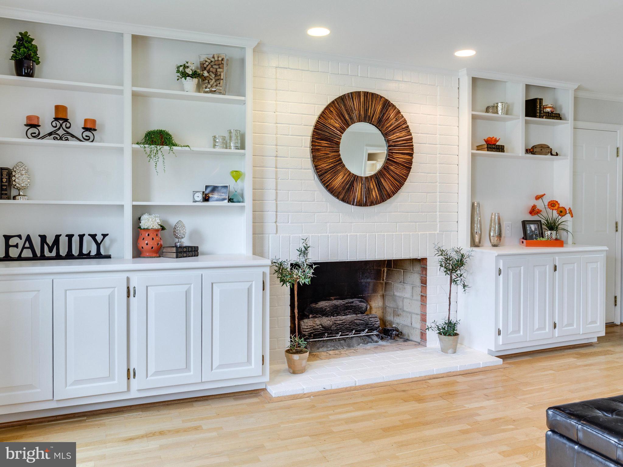 WOLF TRAP WOODS - Residential