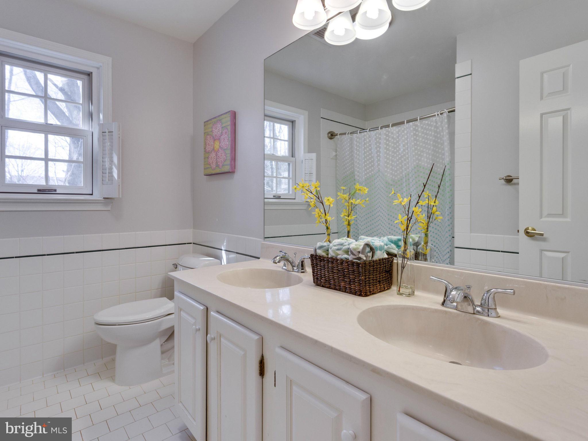 WOLF TRAP WOODS - Residential