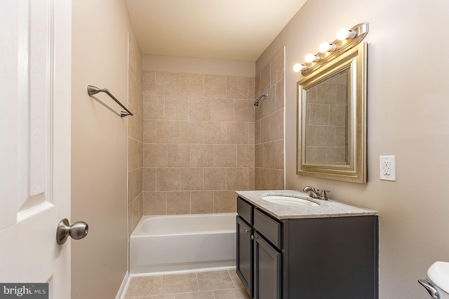 DALE CITY - Residential