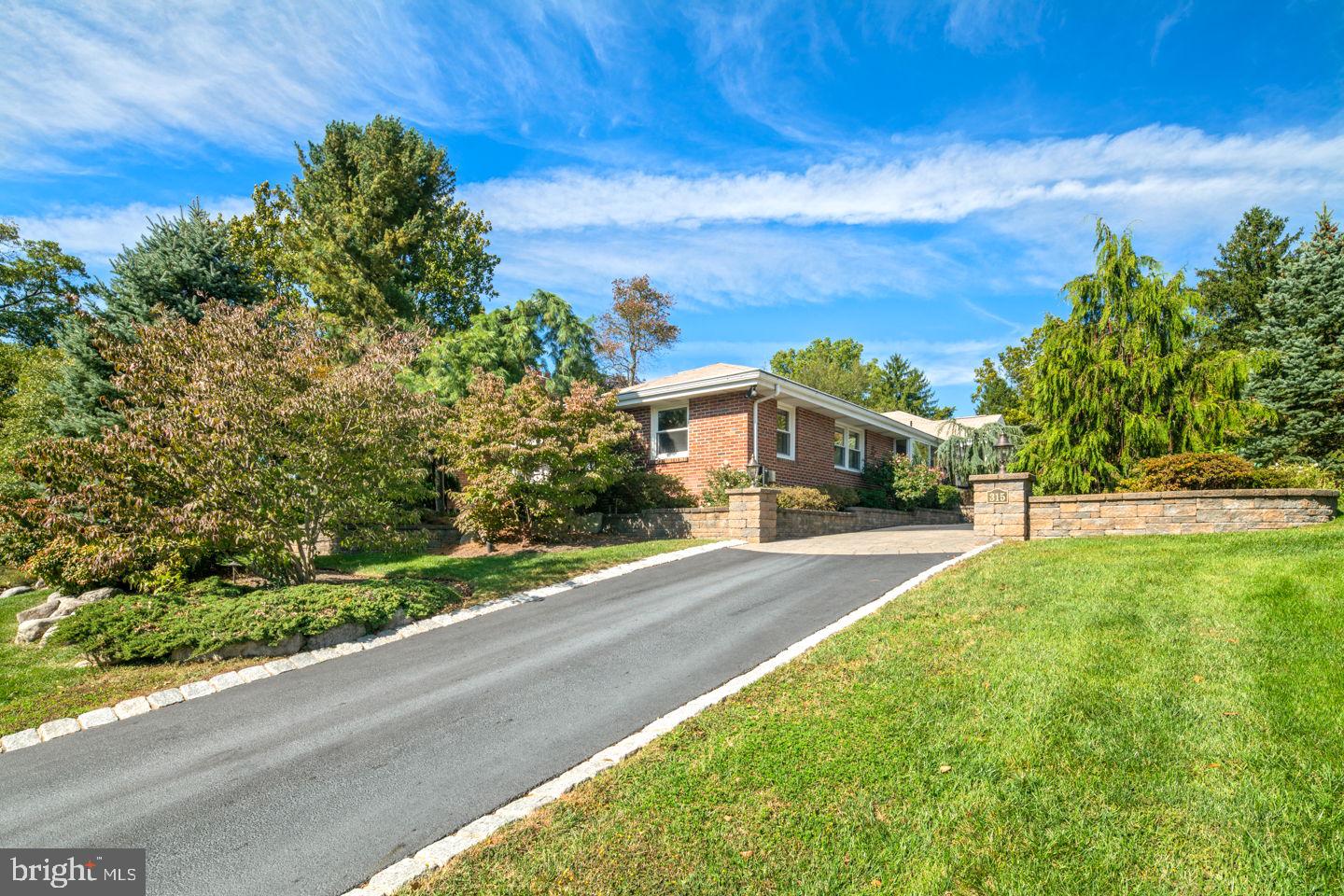 315 HUTCHINSON AVENUE