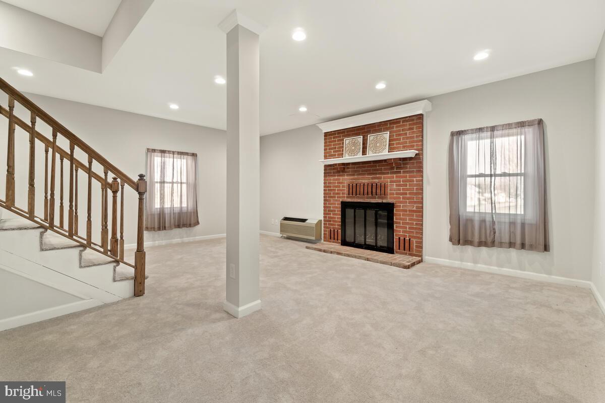 MAPLEVILLE - Residential