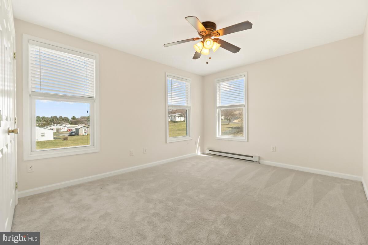 MAPLEVILLE - Residential