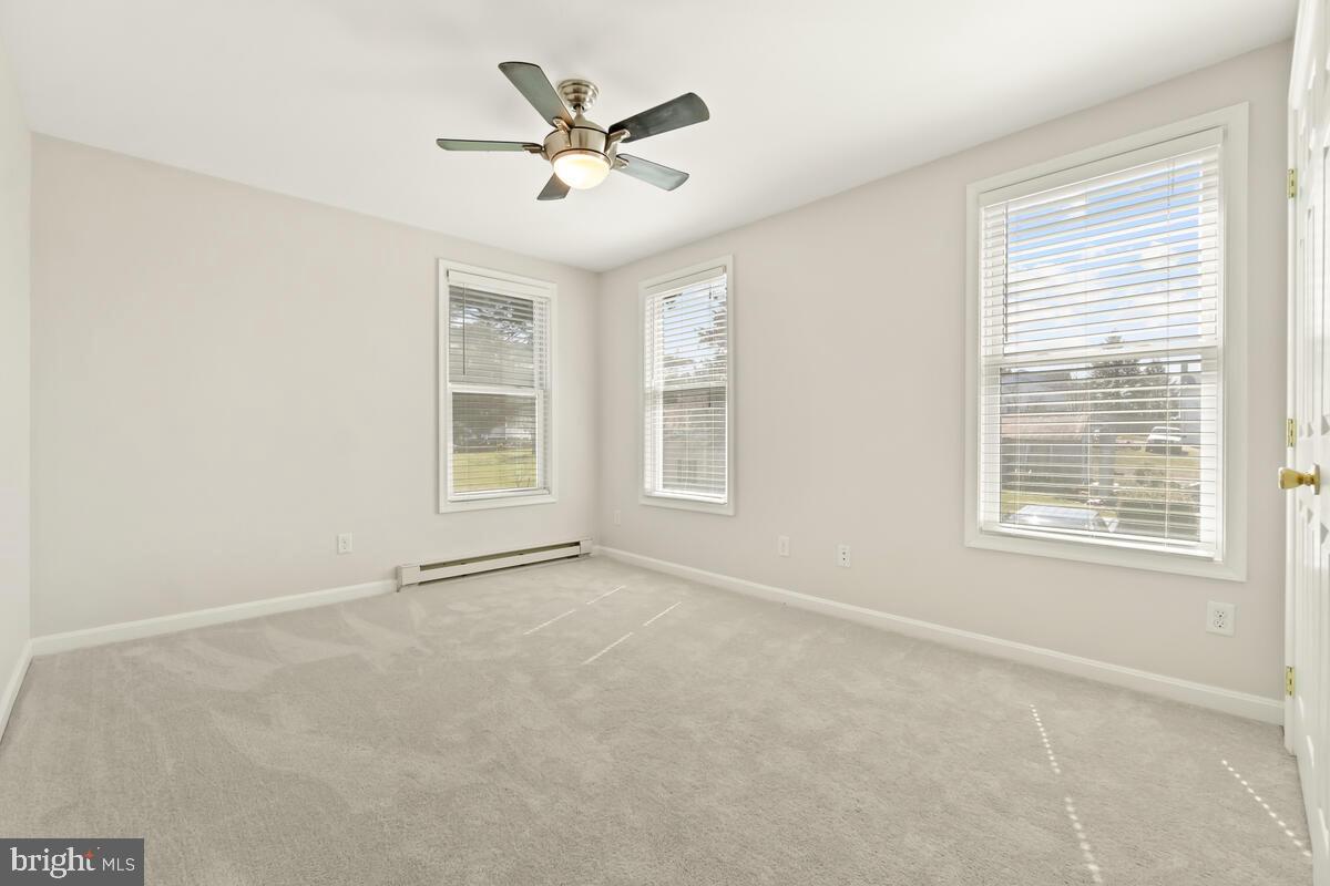 MAPLEVILLE - Residential