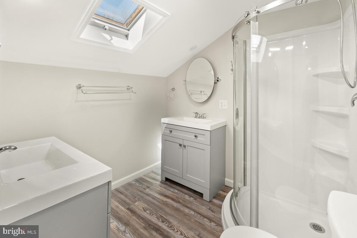 MAPLEVILLE - Residential