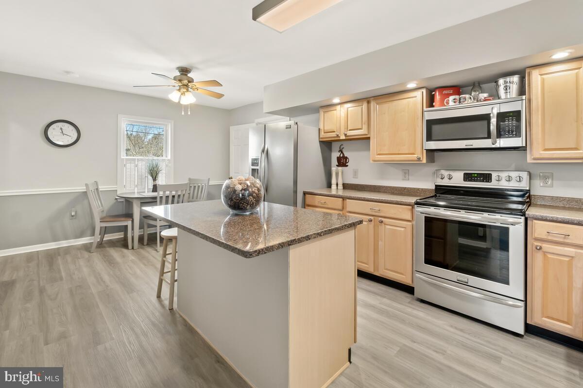 MAPLEVILLE - Residential