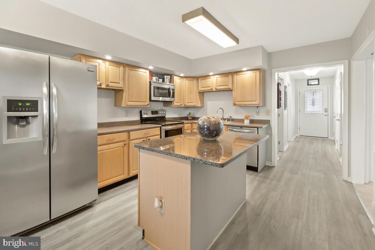 MAPLEVILLE - Residential