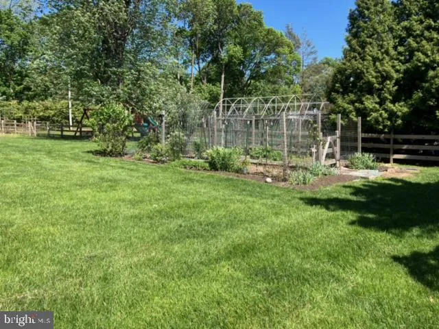 Jenkintown, Pennsylvania 19046, United States, 4 Bedrooms Bedrooms, ,3 BathroomsBathrooms,Residential,Pending,129949