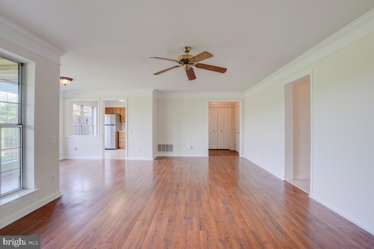 BULL RUN CONDO - Residential