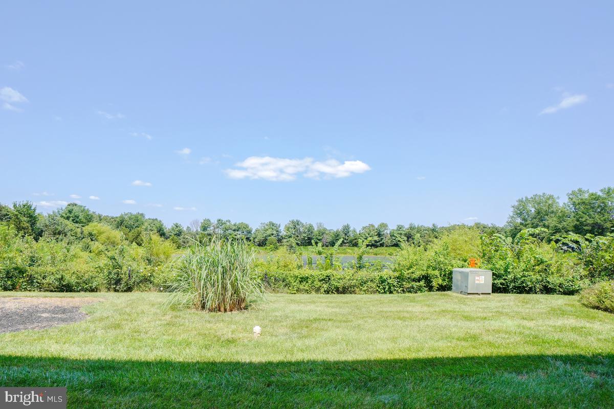 BULL RUN CONDO - Residential