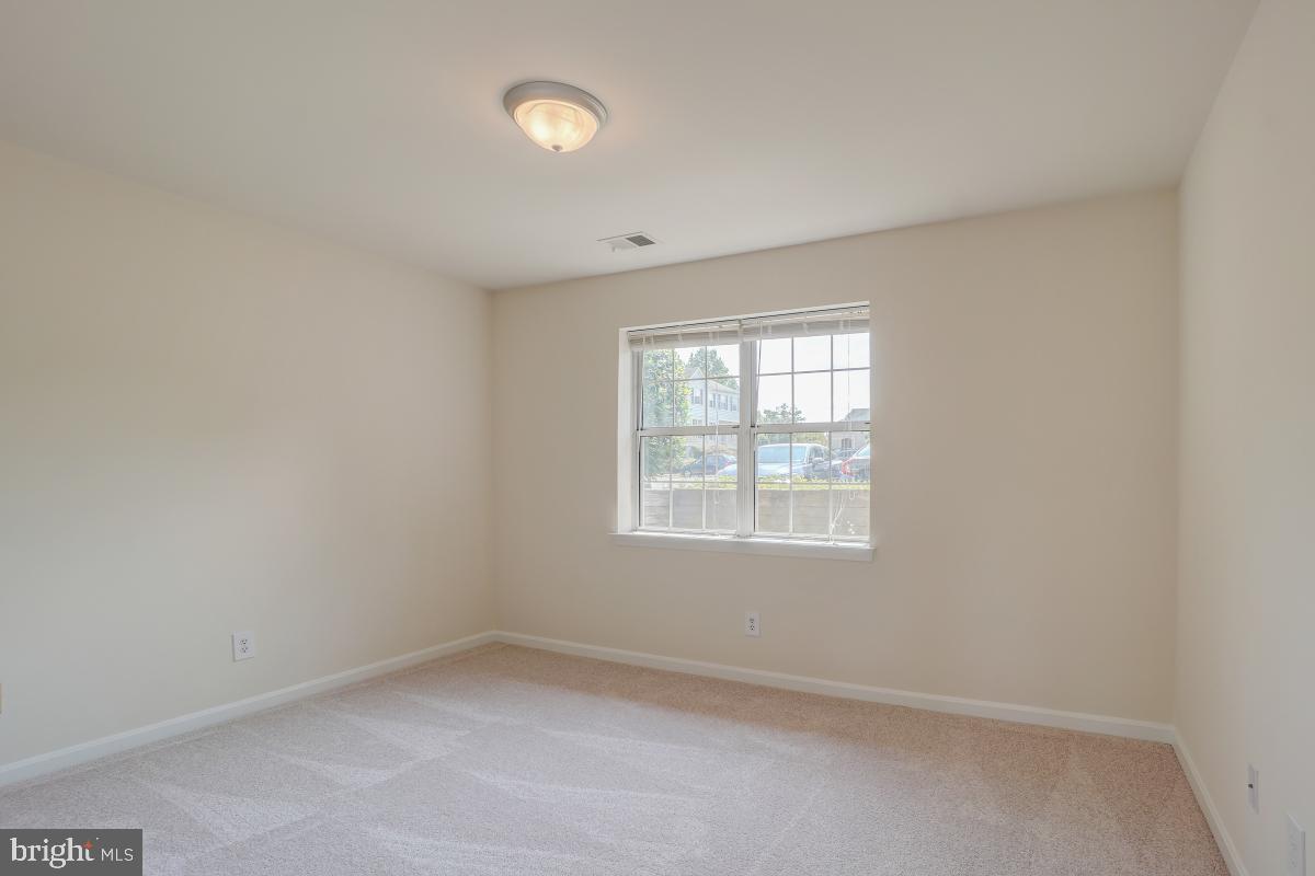 BULL RUN CONDO - Residential